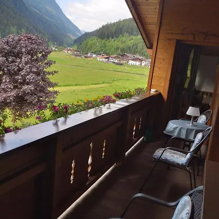 Susanne Neustift im Stubaital